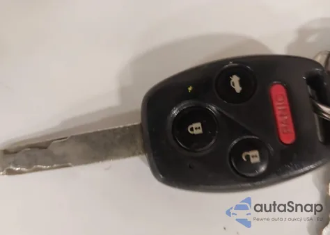 2011 Honda Accord 2.4 Se z USA, uszkodzony, nr VIN 1HGCP2F68BA025078